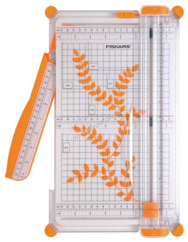 Řezačka papíru A4 Fiskars 4153 