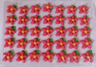 Cukrové zdobení - květy s lístkem červené